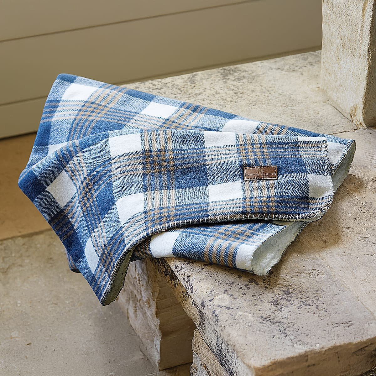 Highlands Fleece-Lined Checked Throw
