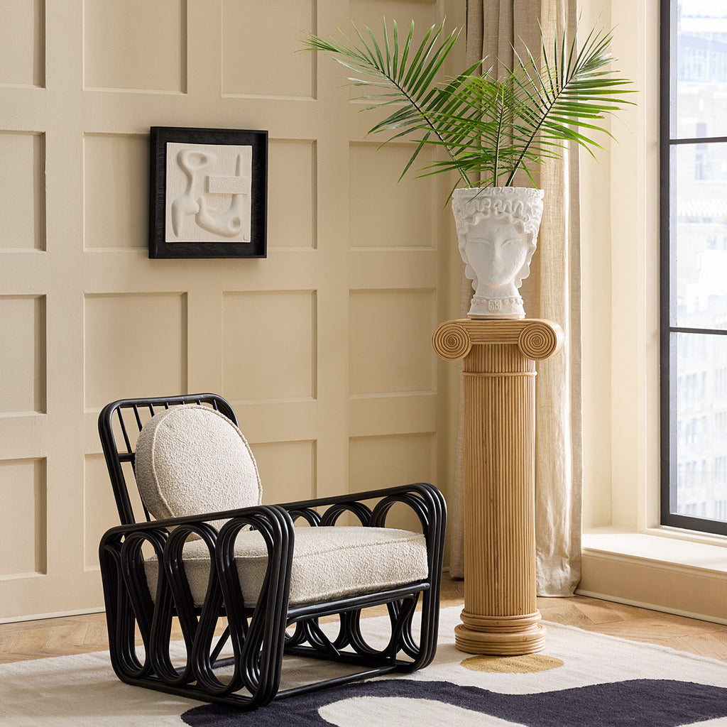 Riviera Capital Pedestal