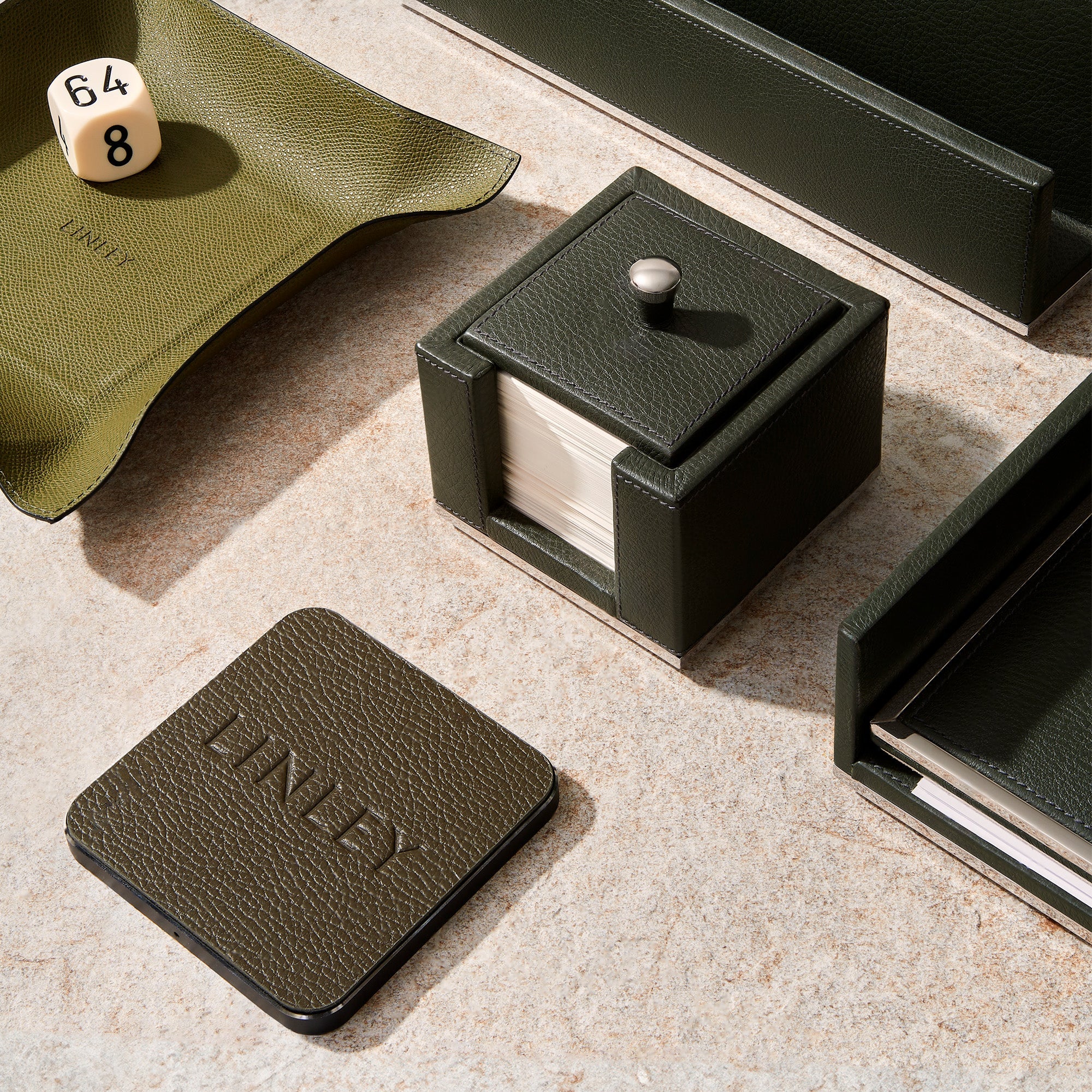 Mayfair Leather Wireless Charger